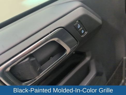 Used 2025 Ford Bronco Badlands image 40