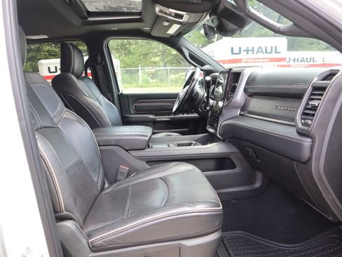 Used 2019 RAM 2500 Limited image 15