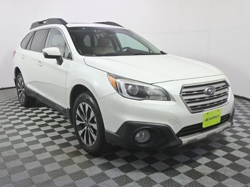 Used 2017 Subaru Outback 3.6R Limited AWD/4WD image 9