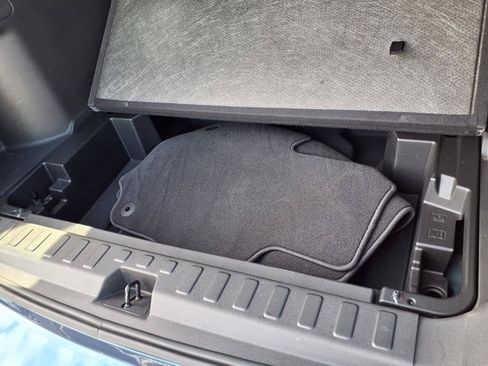 Used 2019 Chevrolet Equinox LT FWD image 28