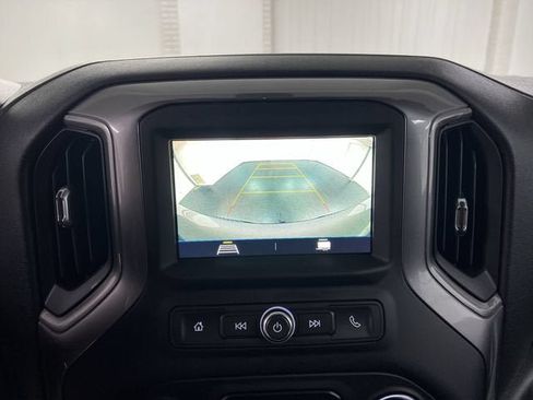 Used 2019 Chevrolet Silverado 1500 Custom Trail Boss w/ Custom Convenience Package AWD/4WD image 14