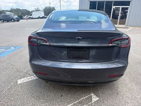 Used 2023 Tesla Model 3 Standard Range RWD image 8