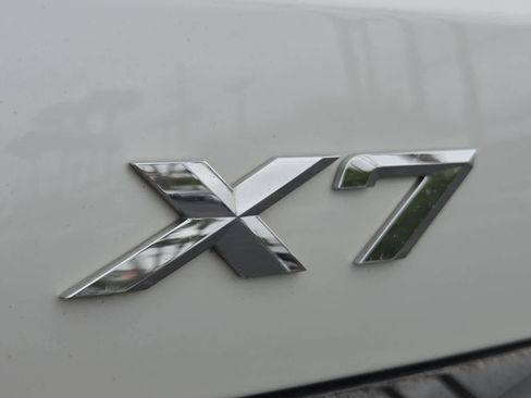 Used 2021 BMW X7 xDrive40i w/ M Sport Package AWD/4WD image 15