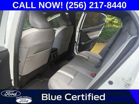 Used 2025 Toyota Camry SE FWD image 23