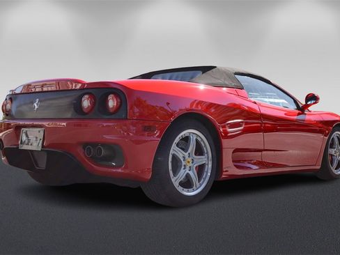 Used 2004 Ferrari 360 Spider image 10