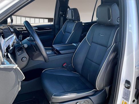 Used 2024 Cadillac Escalade Sport w/ Touring Package image 25