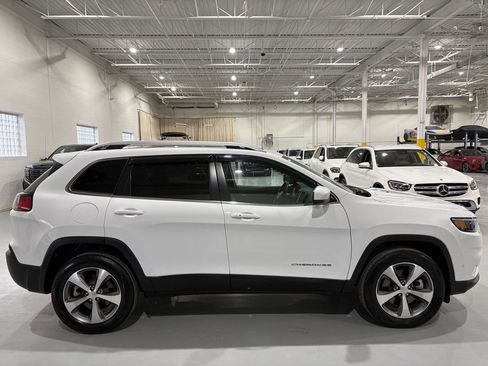Used 2021 Jeep Cherokee Limited w/ Elite Package image 8