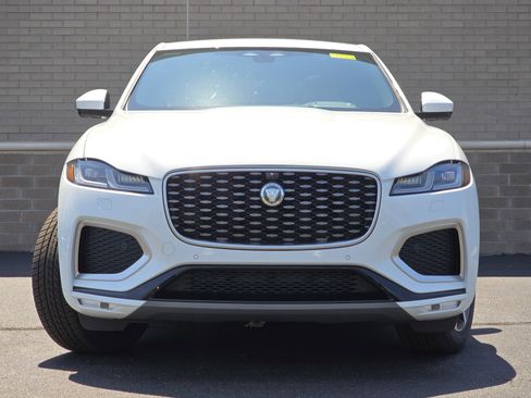 New 2026 Jaguar F-PACE R-Dynamic S image 40