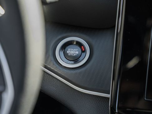 New 2025 Jeep Grand Cherokee Laredo X image 25