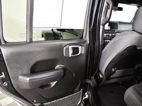 Used 2024 Jeep Wrangler Unlimited Rubicon image 48