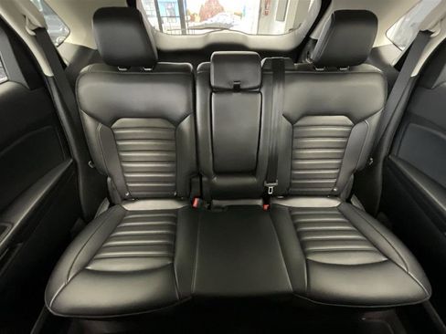 Used 2023 Ford Edge SEL image 24