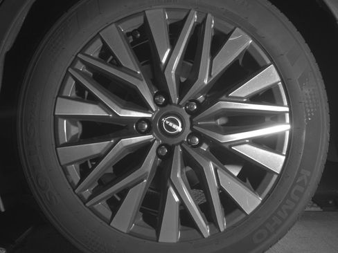 Used 2025 Nissan Altima 2.5 SV image 14