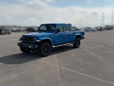 New 2026 Jeep Gladiator Sport image 4