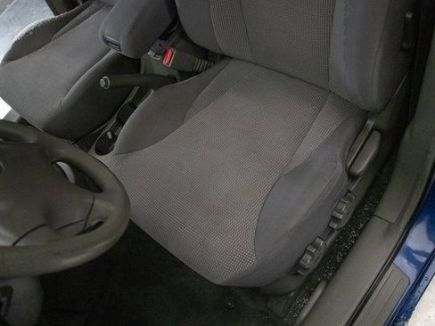 Used 2006 Hyundai Tucson GL image 25