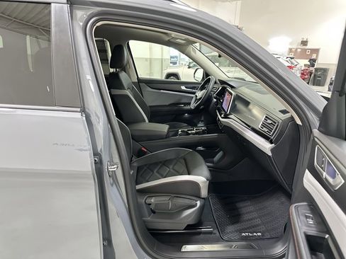 New 2026 Volkswagen Atlas Peak Edition AWD/4WD image 37