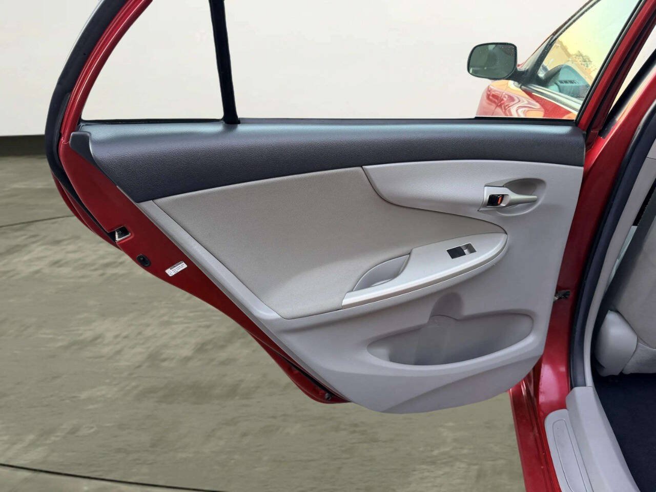 Used 2011 Toyota Corolla LE FWD image 20
