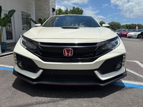 Used 2019 Honda Civic Type R image 12