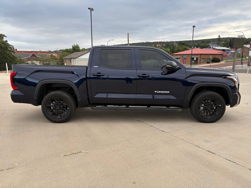 Used 2026 Toyota Tundra SR5 w/ SR5 Premium Package AWD/4WD image 3