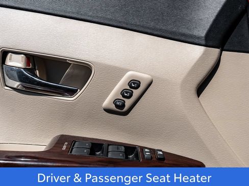 Used 2013 Toyota Venza XLE w/ XLE Premium Pkg AWD/4WD image 18