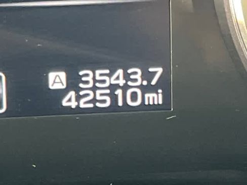 Used 2023 Subaru Ascent Premium w/ Convenience Package image 19