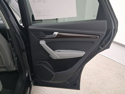 Used 2018 Audi Q5 2.0T Premium Plus w/ Premium Plus Package image 33