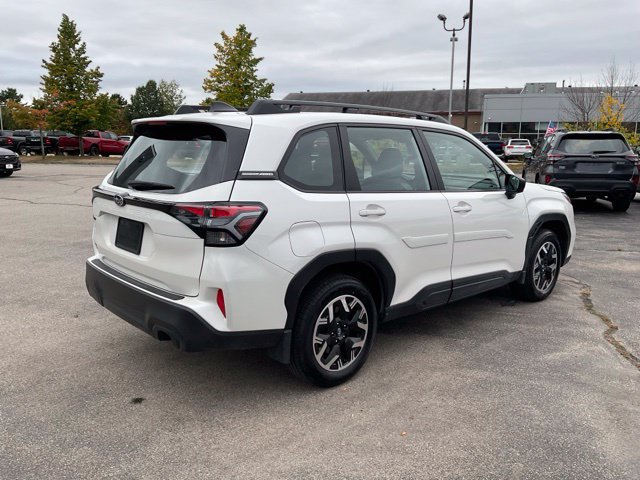 Certified 2025 Subaru Forester AWD/4WD image 5