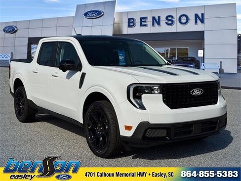 New 2025 Ford Maverick Lariat w/ Black Appearance Package image 1