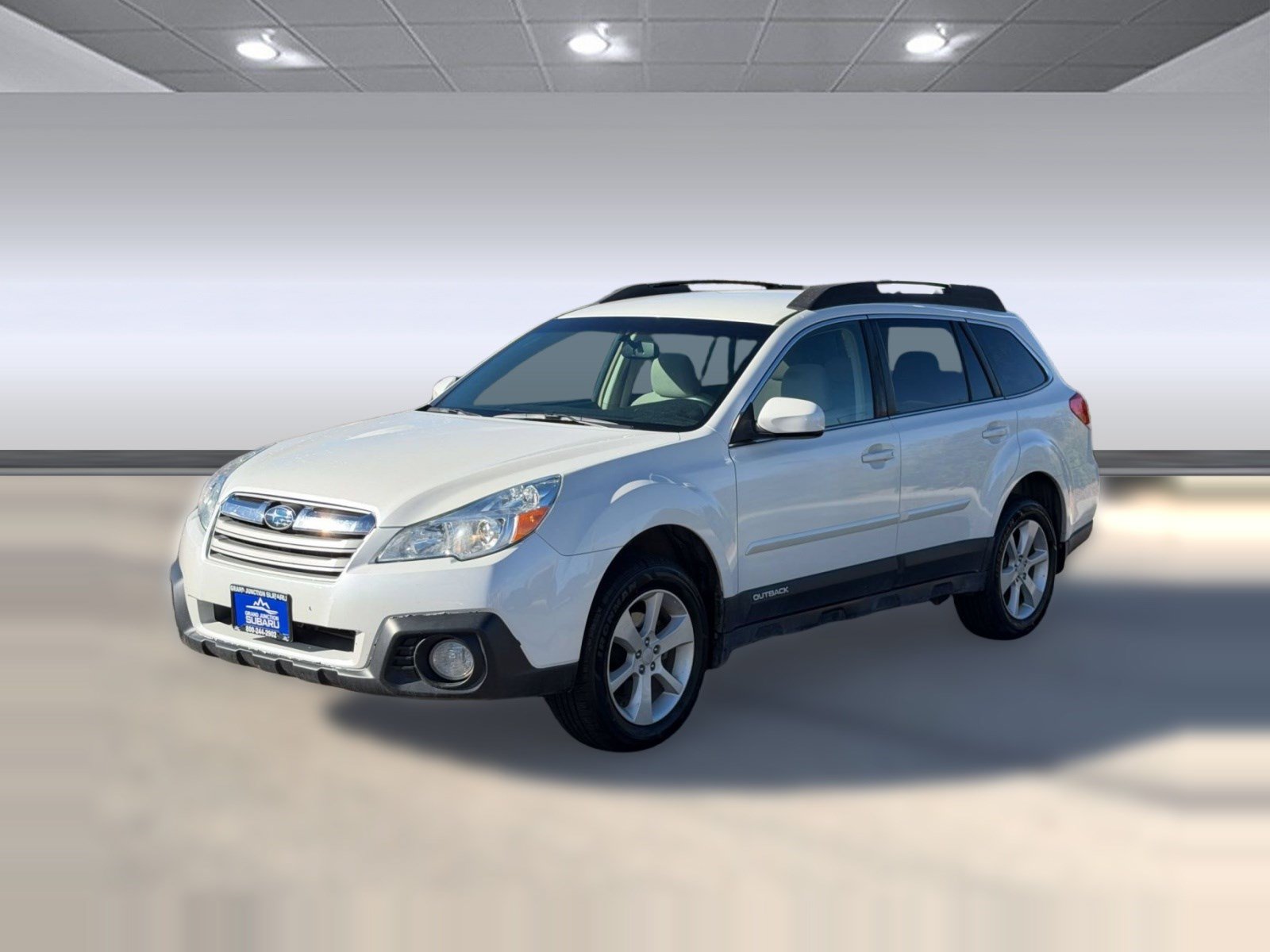 Used 2014 Subaru Outback 2.5i Premium AWD/4WD image 1