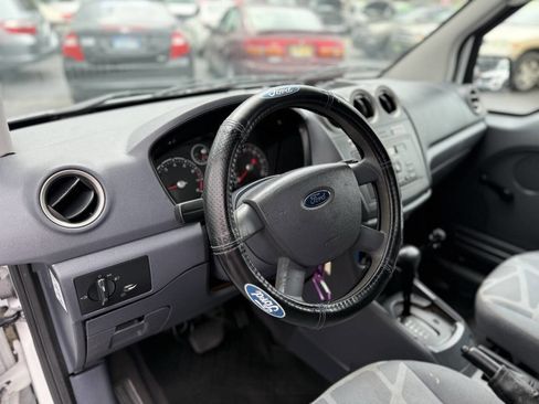Used 2010 Ford Transit Connect XL image 10