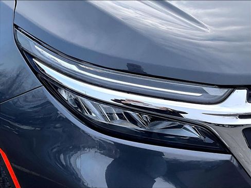 Used 2023 Chevrolet Equinox LT image 33