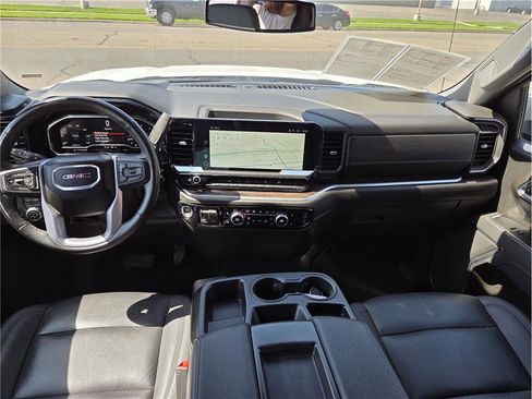 Used 2025 GMC Sierra 1500 SLT RWD image 14