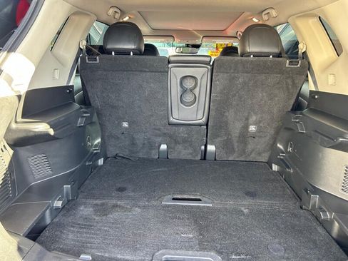Used 2019 Nissan Rogue SL w/ Premium Package FWD image 30