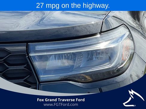 Certified 2025 Ford Explorer ST-Line AWD/4WD image 39