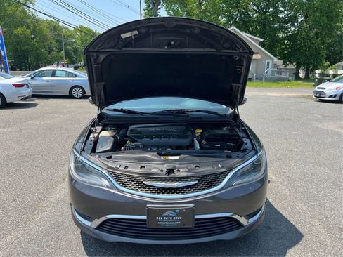 Used 2015 Chrysler 200 Limited image 11