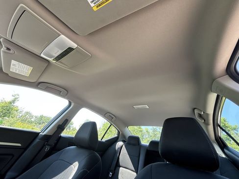 Certified 2023 Nissan Altima 2.5 SV FWD image 16