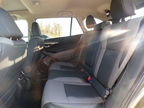 Used 2025 Subaru Outback Onyx Edition AWD/4WD image 21