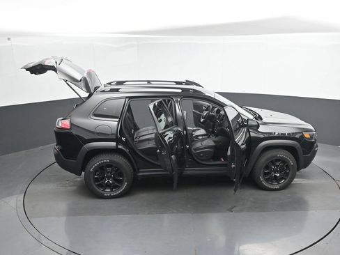 Used 2022 Jeep Cherokee Trailhawk w/ Premium Leather Package AWD/4WD image 51