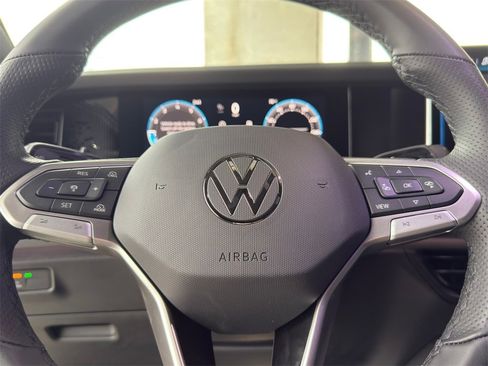 New 2026 Volkswagen Tiguan SE R-Line image 15