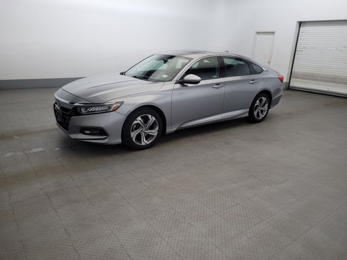 Used 2019 Honda Accord EX image 2