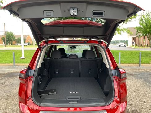 New 2026 Nissan Rogue SV FWD image 5