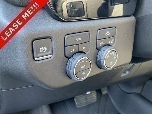 Used 2025 Chevrolet Silverado 1500 LT w/ Protection Package image 34