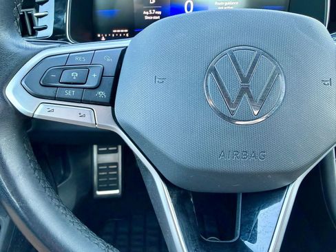 Used 2025 Volkswagen Jetta Sport image 28