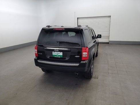 Used 2016 Jeep Patriot High Altitude AWD/4WD image 7
