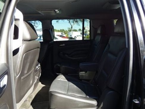 Used 2015 Chevrolet Suburban LTZ image 43
