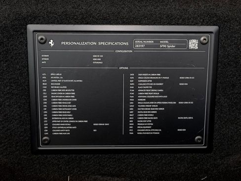 Used 2022 Ferrari SF90 Spider image 33