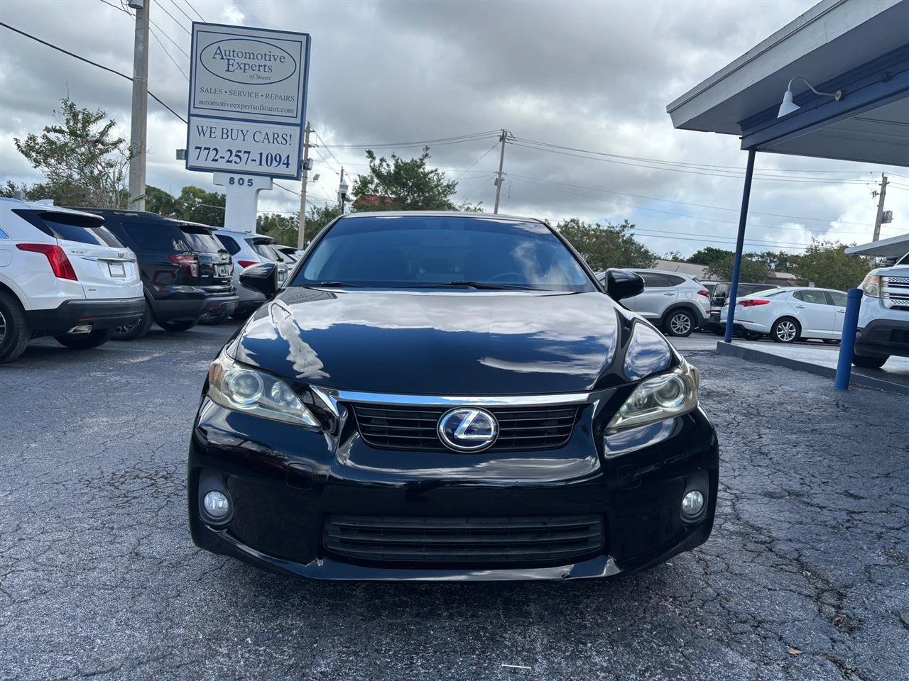 Used 2013 Lexus CT 200h w/ Premium Pkg w/Navigation FWD image 8