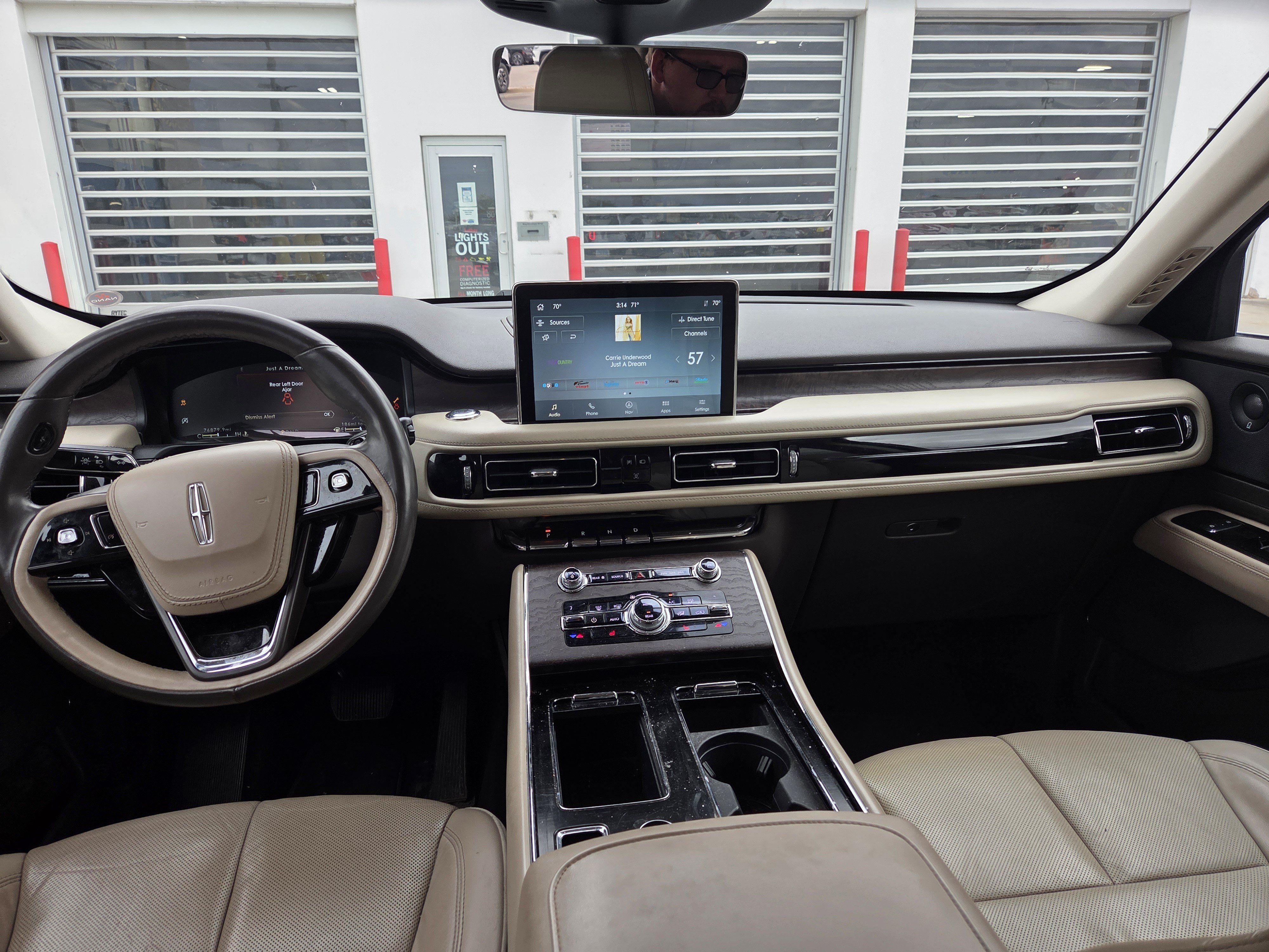 Used 2020 Lincoln Aviator Reserve AWD/4WD image 6
