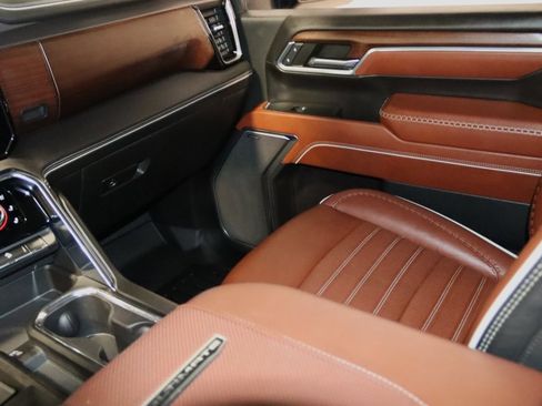 Used 2024 GMC Sierra 3500 Denali Ultimate image 68