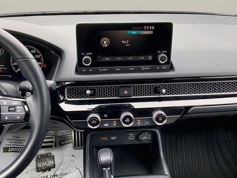 Used 2023 Honda Civic Sport image 6