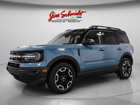 Used 2023 Ford Bronco Sport Outer Banks AWD/4WD image 3